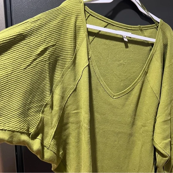 Free People Santa Clara Thermal Oversized Relaxed Sweater Olive Green Sz XS - Picture 5 of 6